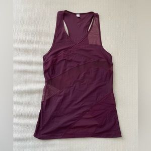 Lululemon tank top, mesh detailing, size 4, maroon, running workout racer back